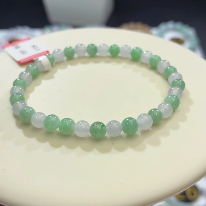 翡翠未镶嵌手链卡5.4