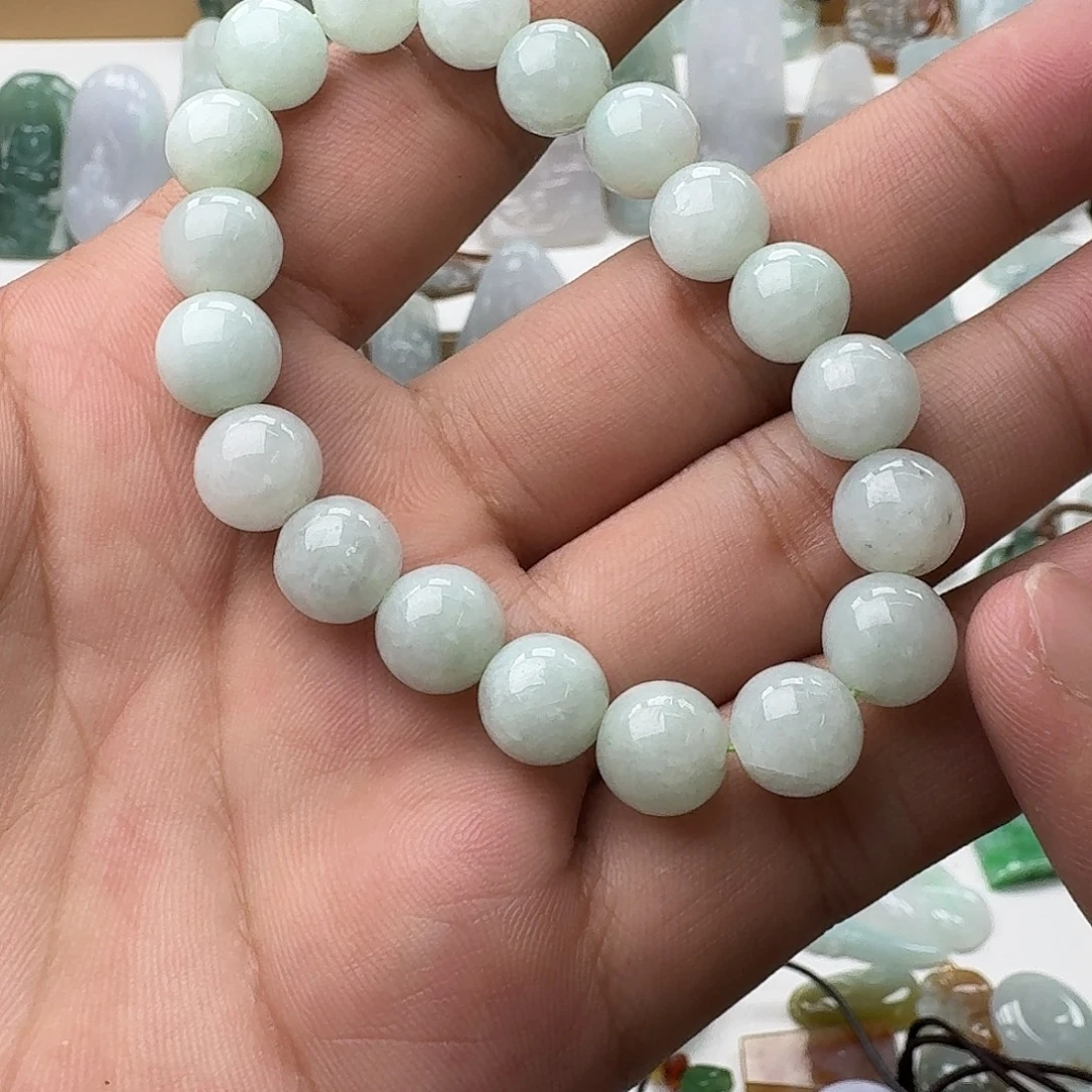 翡翠未镶嵌颈饰79