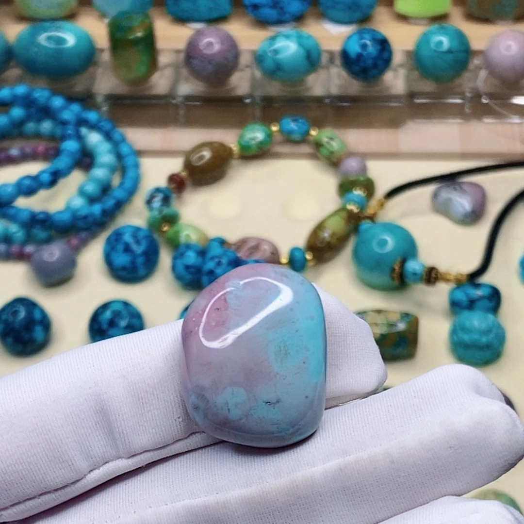 绿松石未镶嵌珠宝奇石