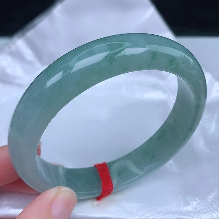 未镶嵌手镯翡翠天然