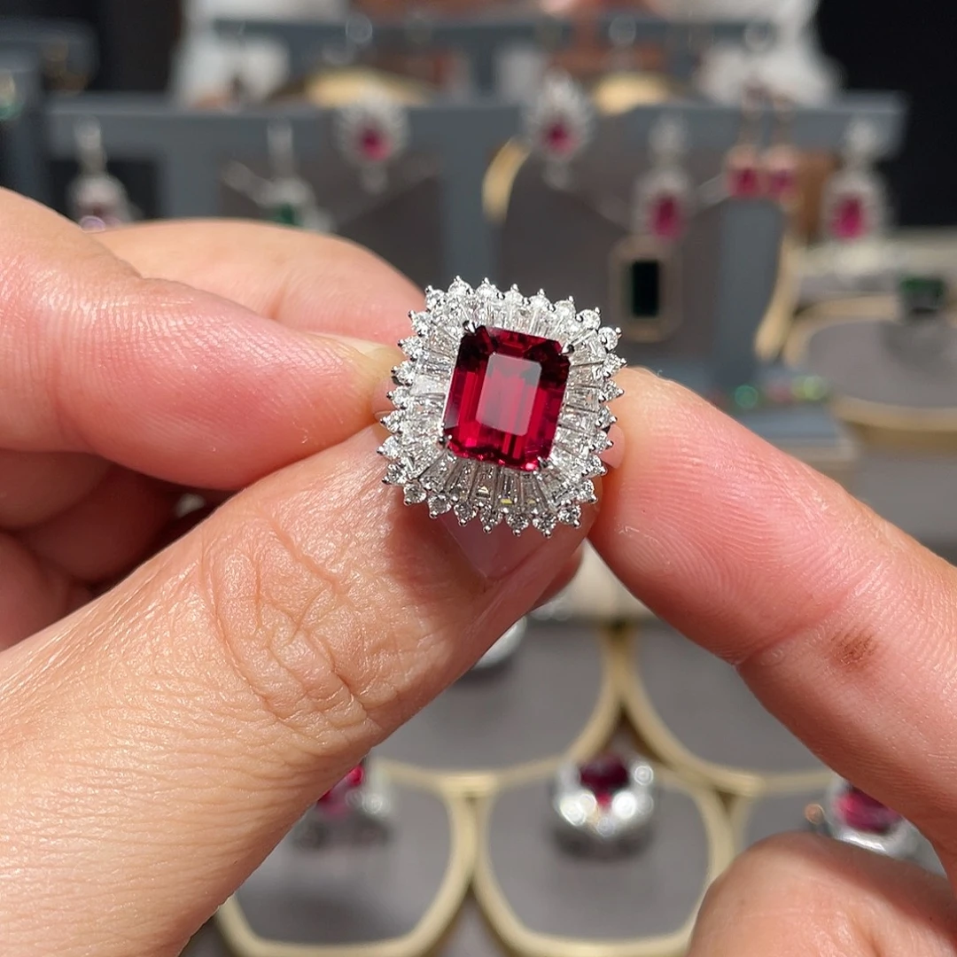 碧玺戒指18K金镶嵌3.88ct
