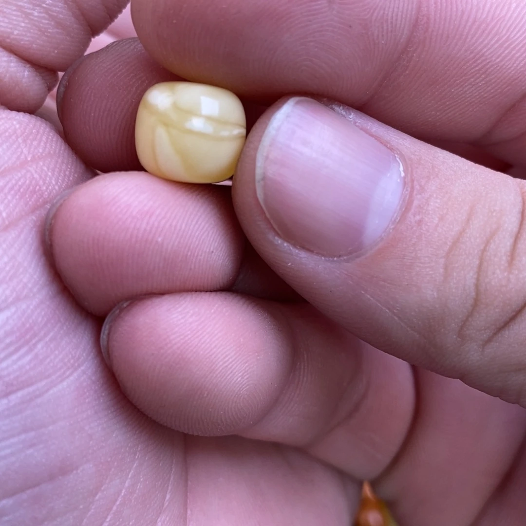 蜜蜡裸石未镶嵌曦*