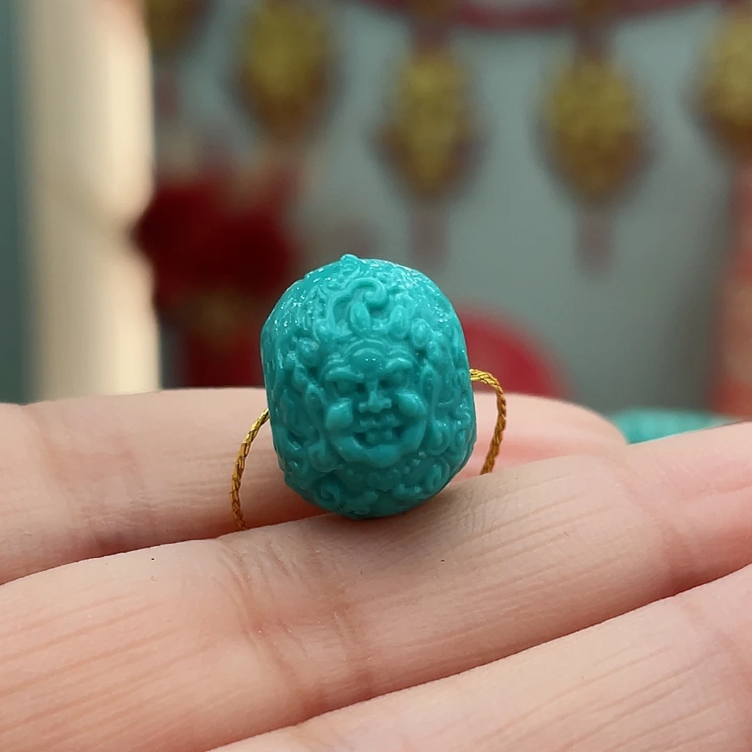 绿松石颈饰未镶嵌