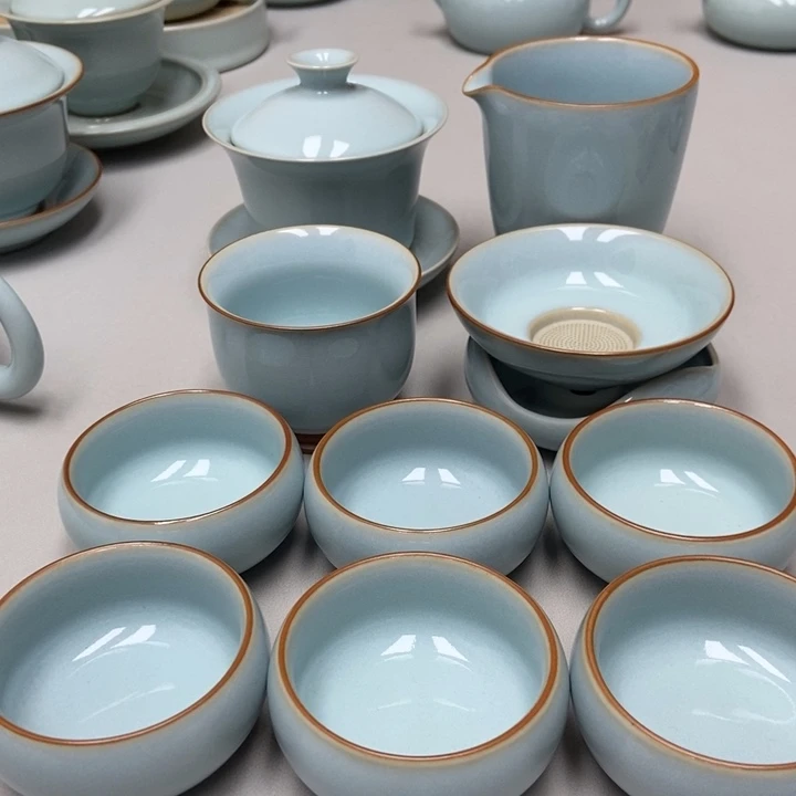 瓷张君十件无礼盒，