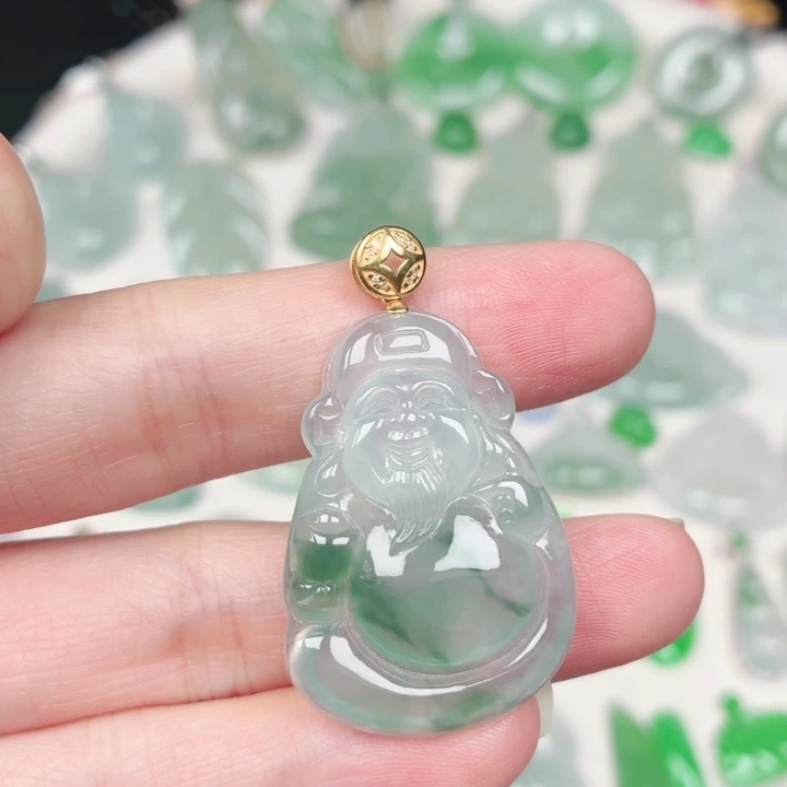 翡翠18K金镶嵌颈饰缅甸天然A货翡翠