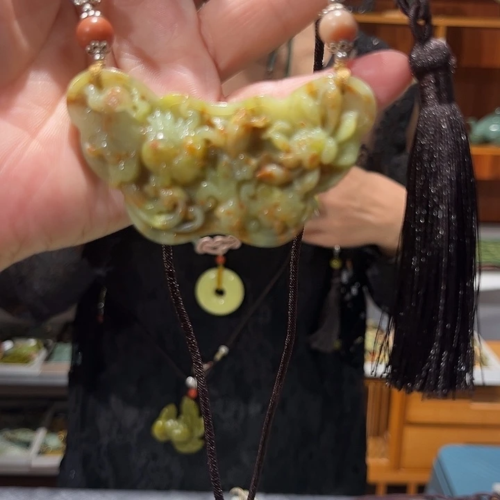 未镶嵌岫玉毛衣链