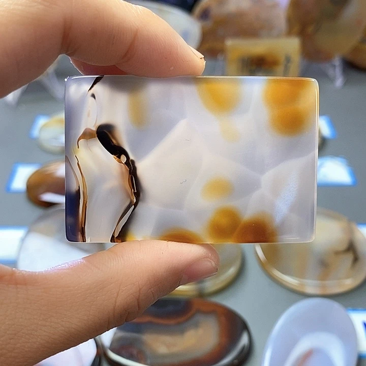 玛瑙/玉髓未镶嵌珠宝半成品
