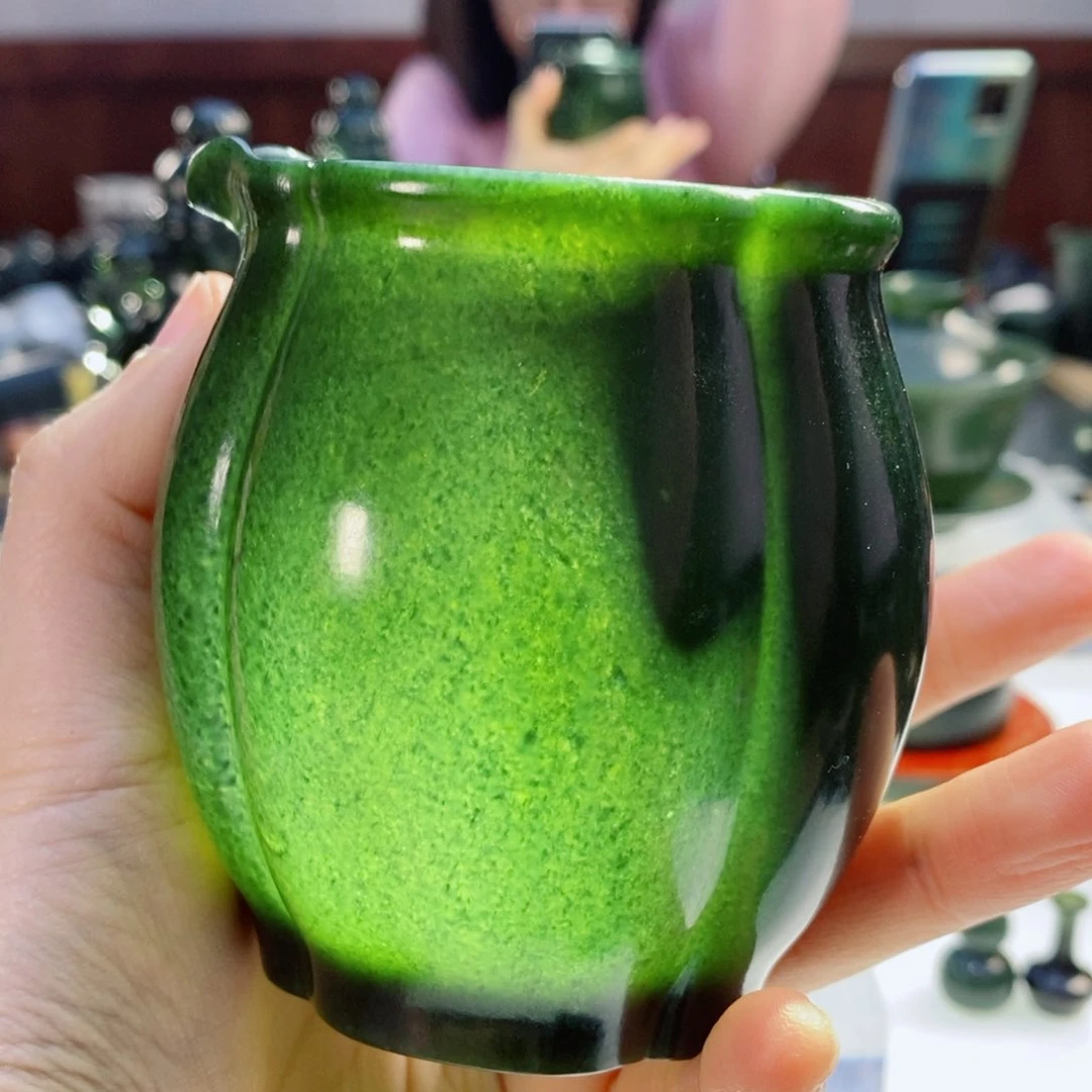 和田玉（青玉）摆件未镶嵌微瑕