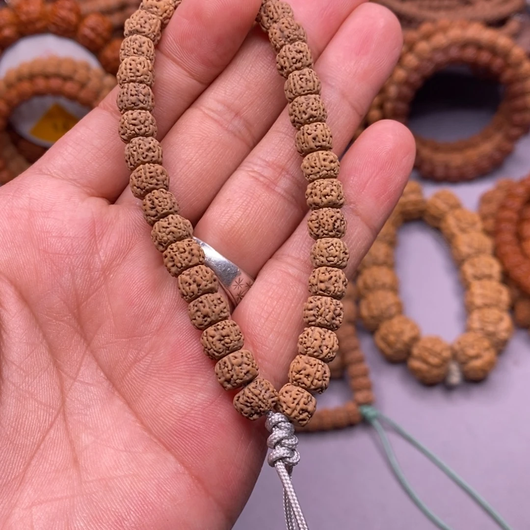 手串金刚菩提麦穗龙尺寸0.85