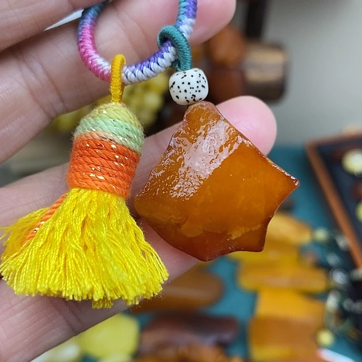 蜜蜡未镶嵌裸石钥匙扣