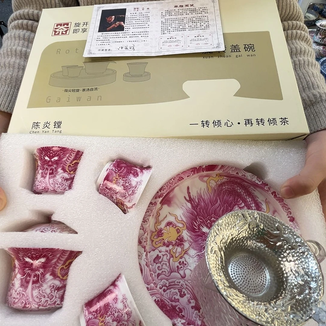 这些盖碗很漂亮！！！！