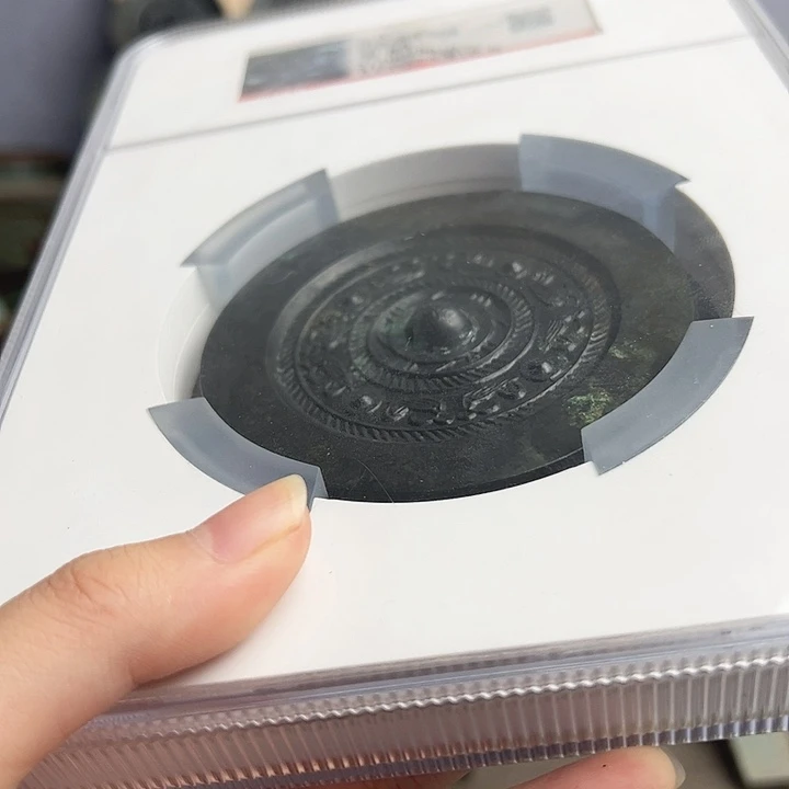 Z***o铜Ｙ镜子。。。。。。。。。。。。