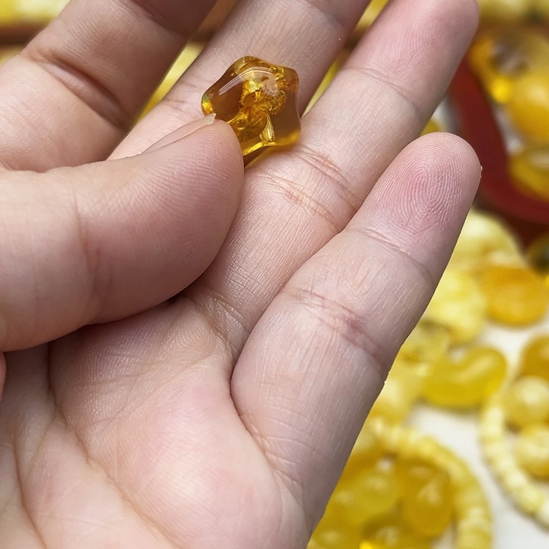 蜜蜡未镶嵌裸石天然