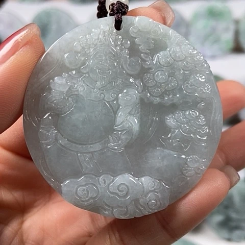 翡翠颈饰未镶嵌山水 财神爷福利