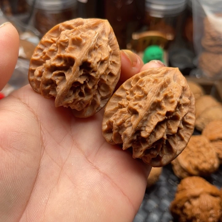 把件文玩核桃40大龙