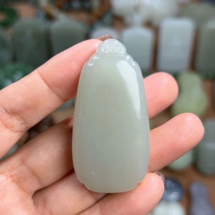未镶嵌和田玉挂件