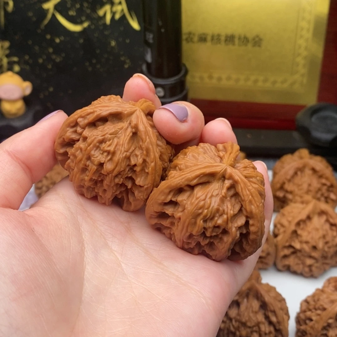 吊坠文玩核桃爱****?