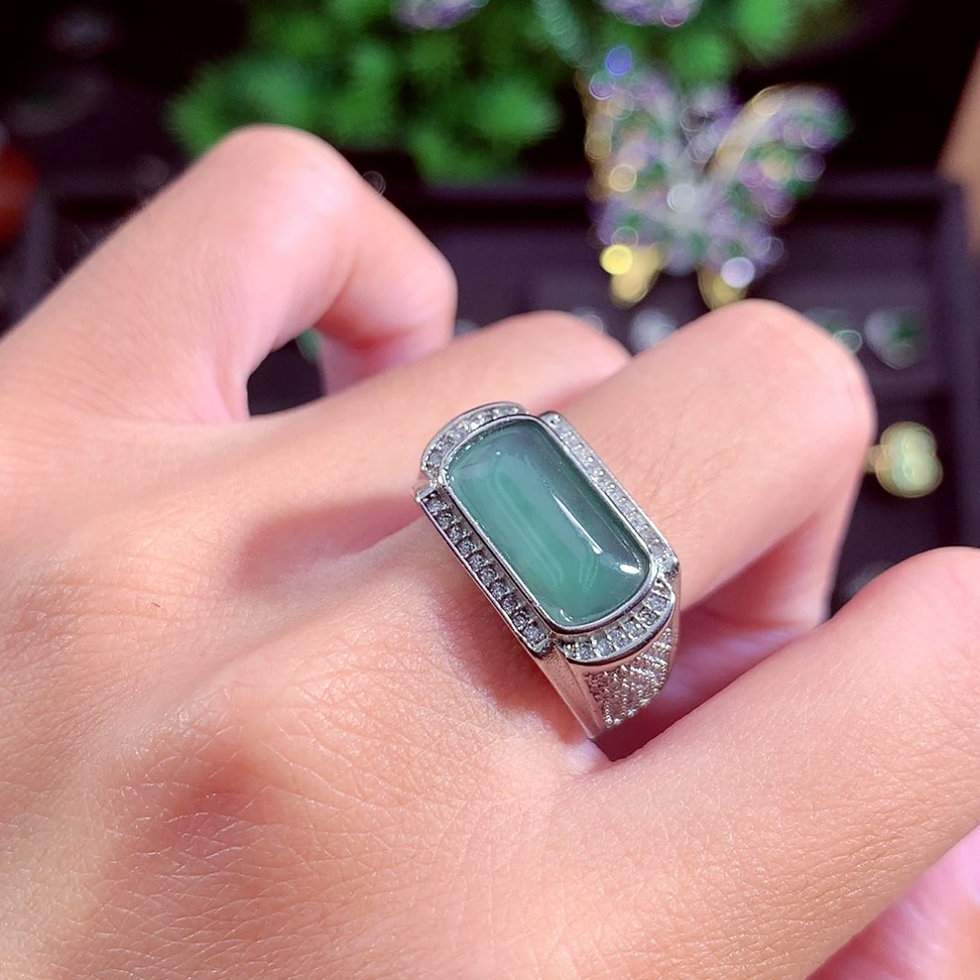 颈饰未镶嵌翡翠天然