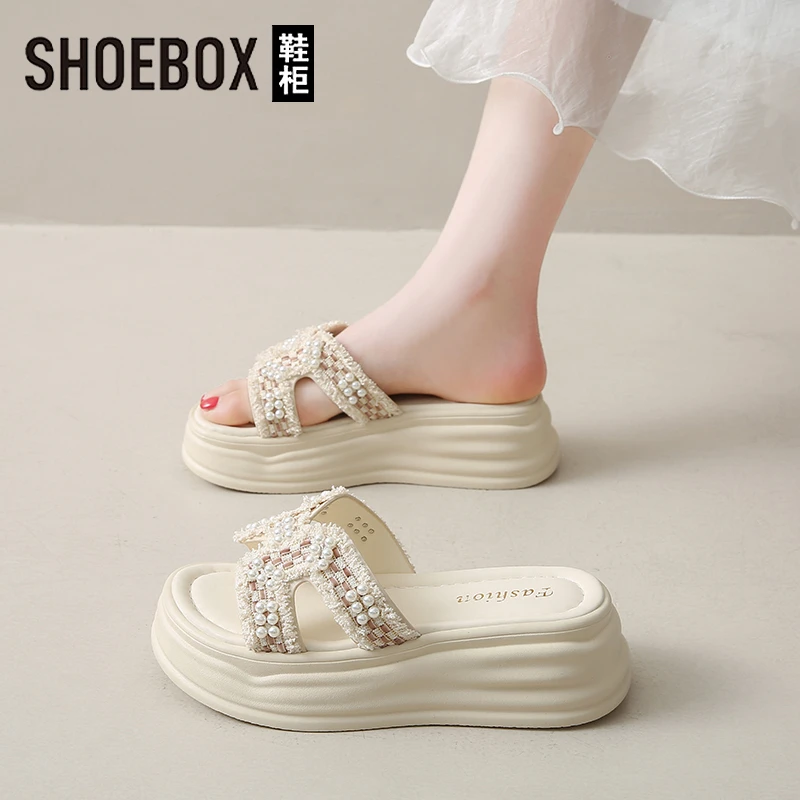 达芙妮集团旗下大牌厚底小香风绝美一字拖女2025高级感配裙子凉拖