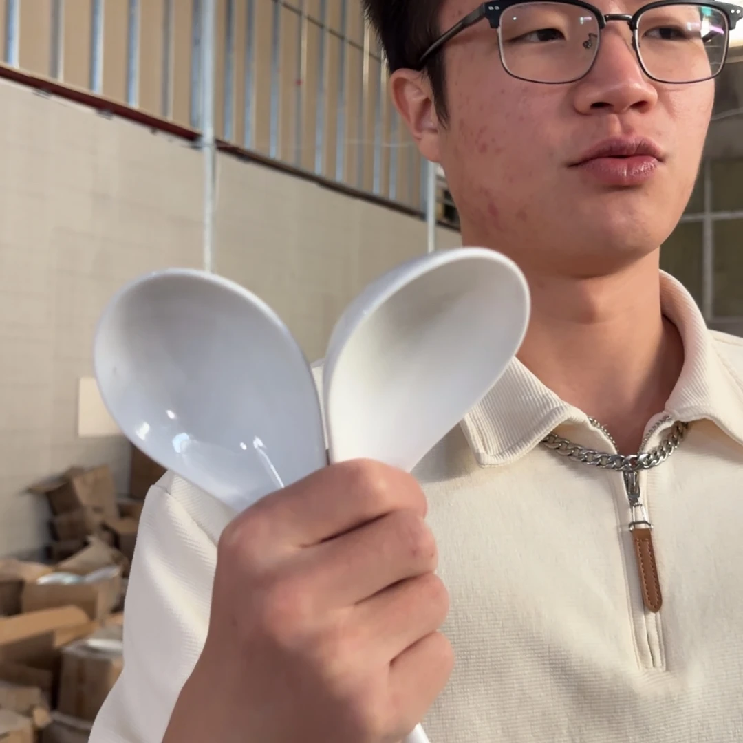 高白泥长柄大汤勺2只微瑕