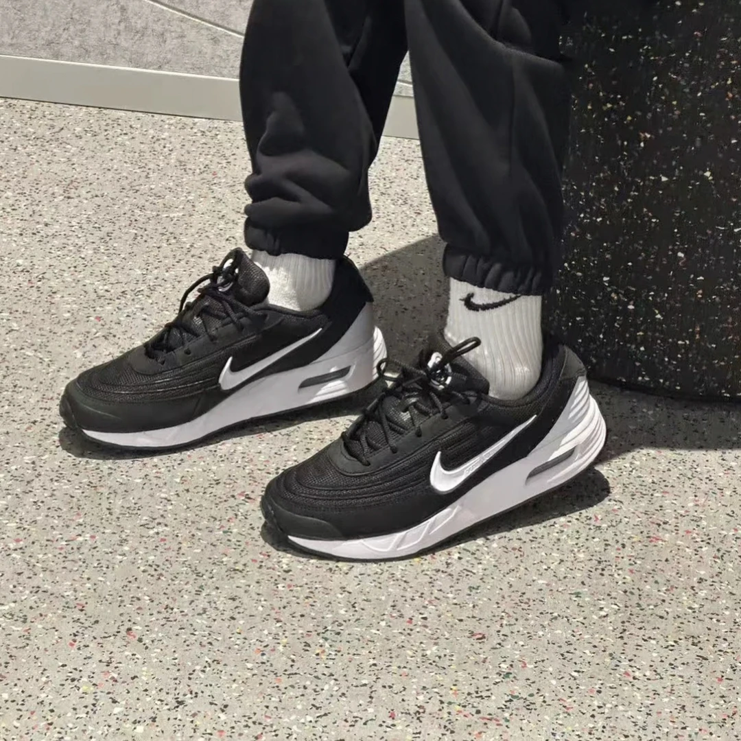 Nike AIR MAX VERSE 舒适 织物皮革耐磨 低帮跑步鞋 男款 黑色