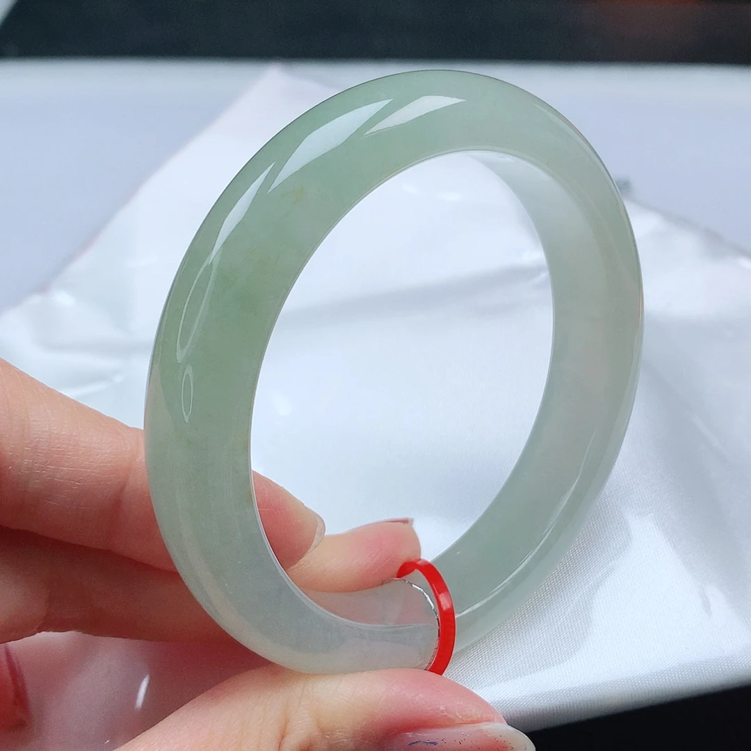 翡翠手镯未镶嵌57圈