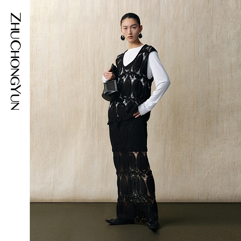 ZHUCHONGYUN2025春新款镂空编织肌理黑色包臀针织半身裙C1FZ1736M