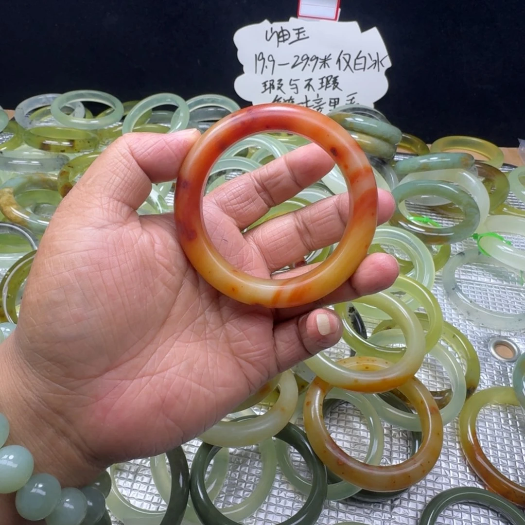 我***友蛇纹石玉未镶嵌手镯