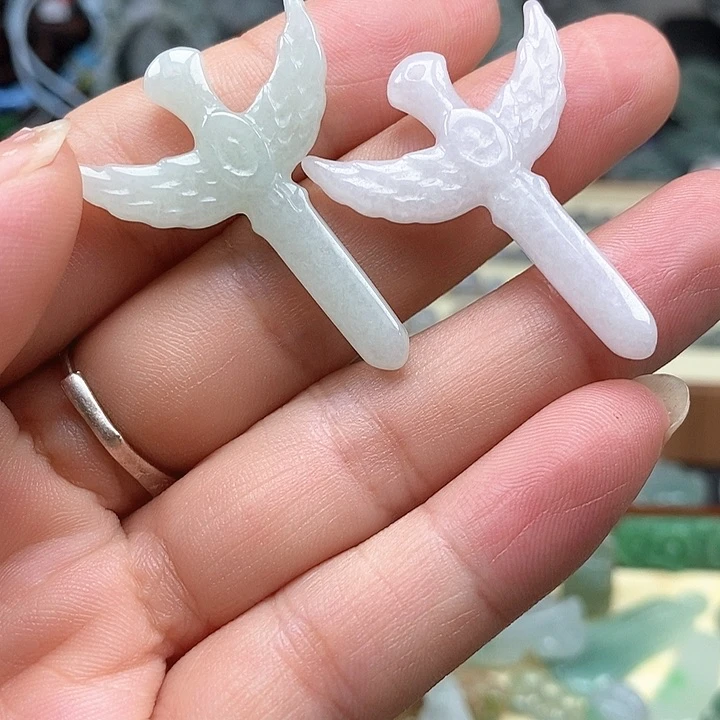 吊坠(不含链)未镶嵌翡翠一个45