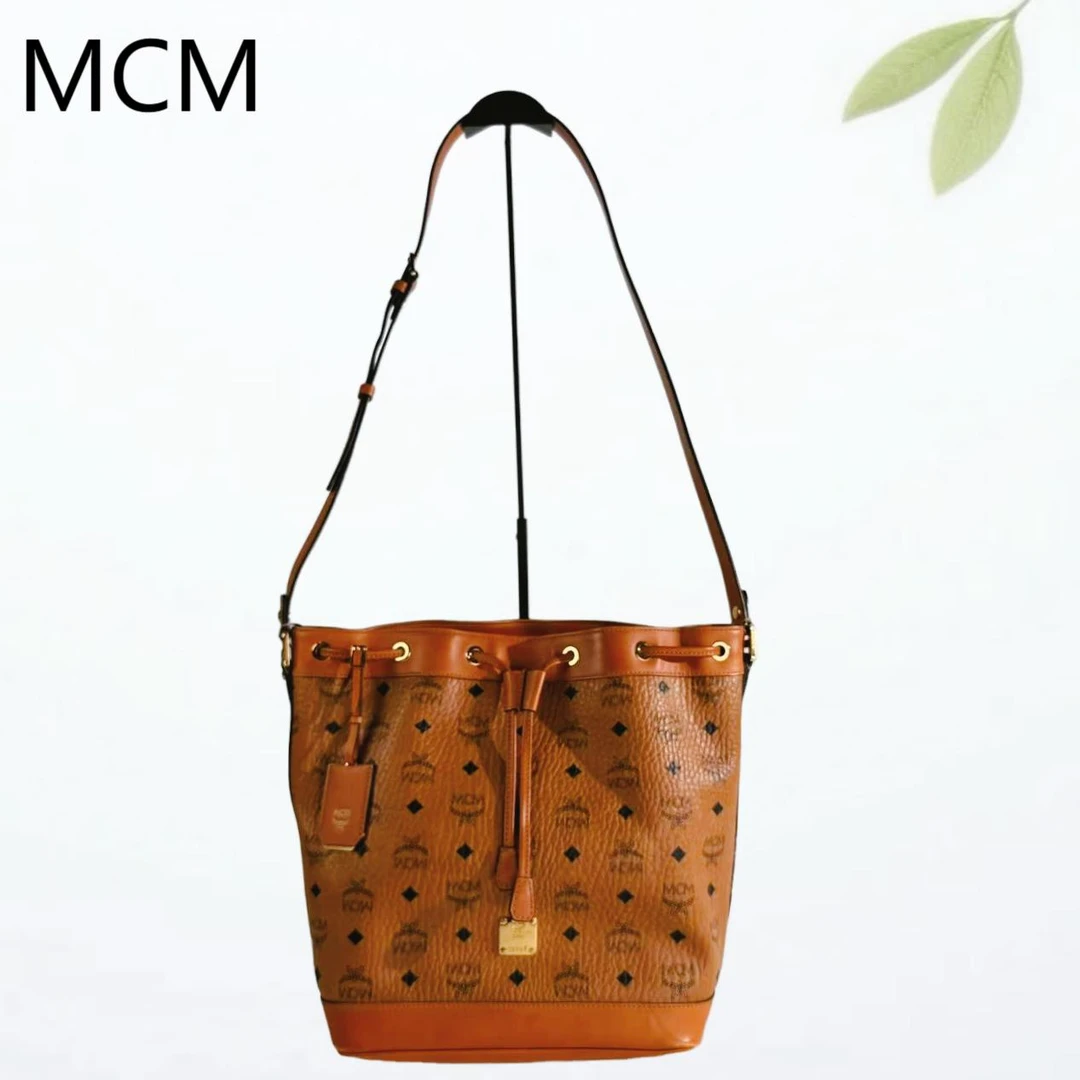 95新 MCM 干邑色抽绳水桶包G25501798底长26X30