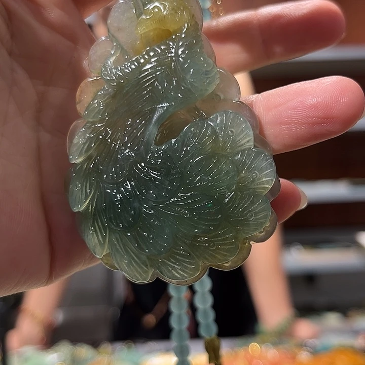 岫玉未镶嵌毛衣链