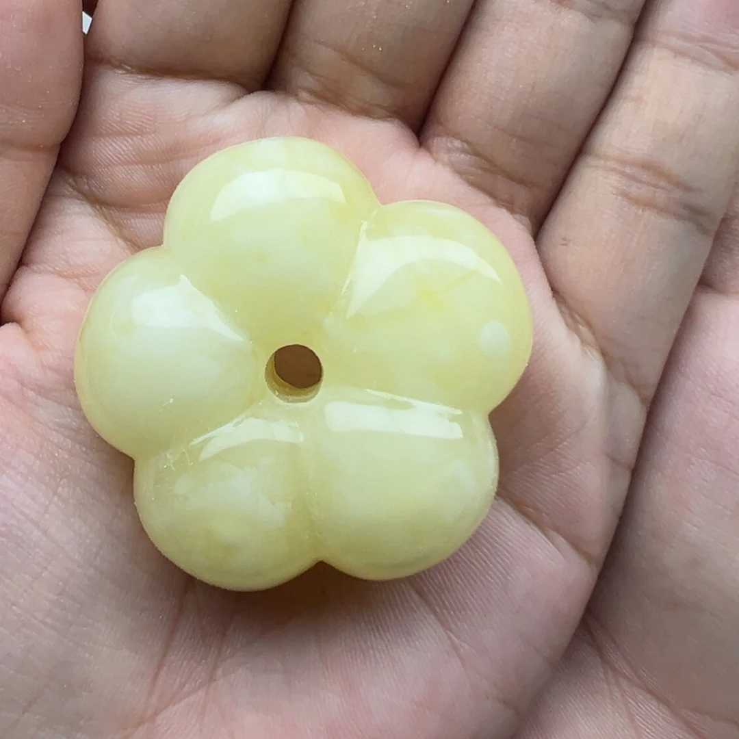 琥珀未镶嵌珠宝奇石打孔不退换