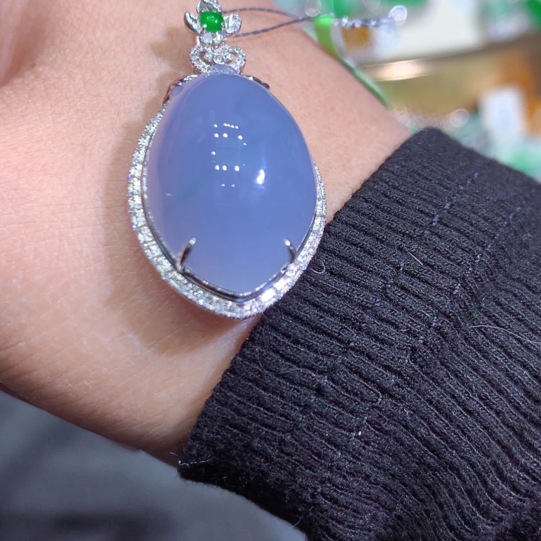 翡翠吊坠(赠链)18K金镶嵌