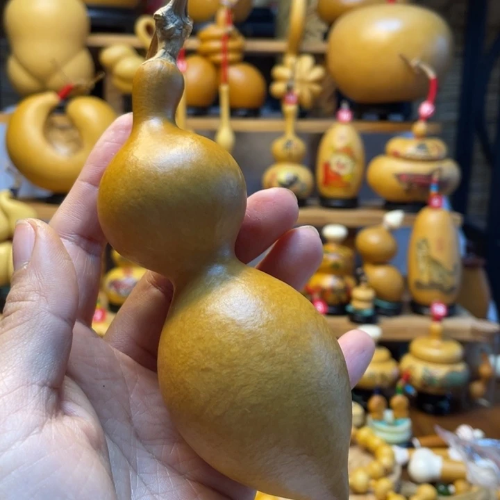 青****轩天然葫芦自然生长青山