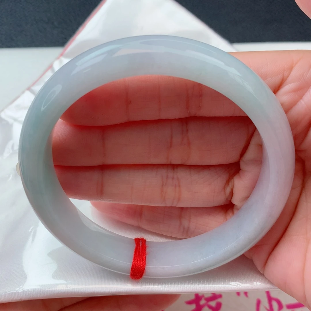 翡翠未镶嵌手镯62圈 细糯飘绿底福利放漏