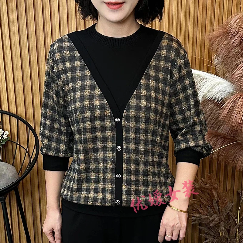 中老年女装秋季减龄圆领格子假两件宽松显瘦洋气妈妈装长袖上衣