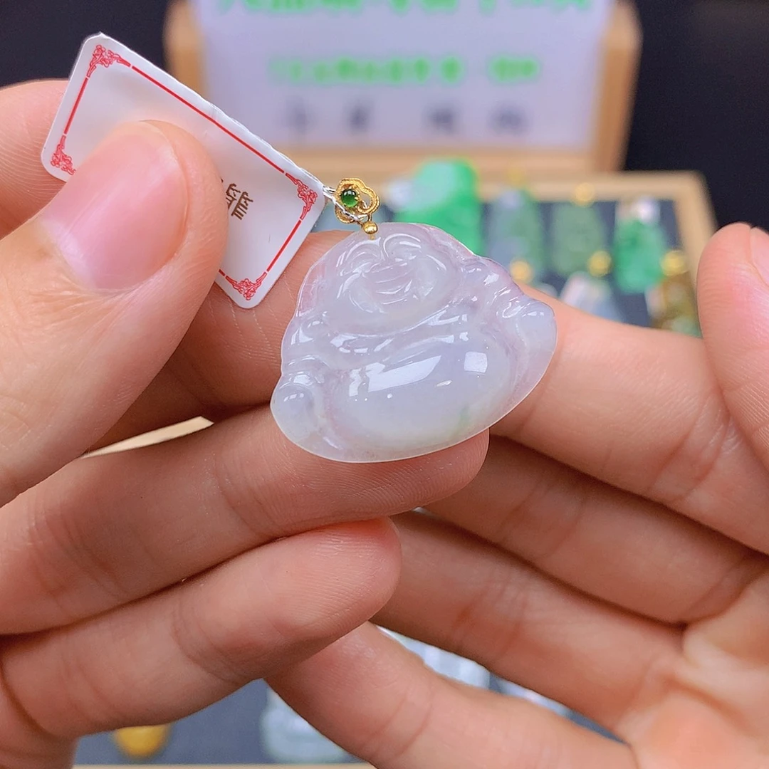 翡翠18K金镶嵌颈饰翡翠