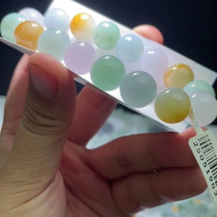 未镶嵌定制翡翠翡翠卡12+
