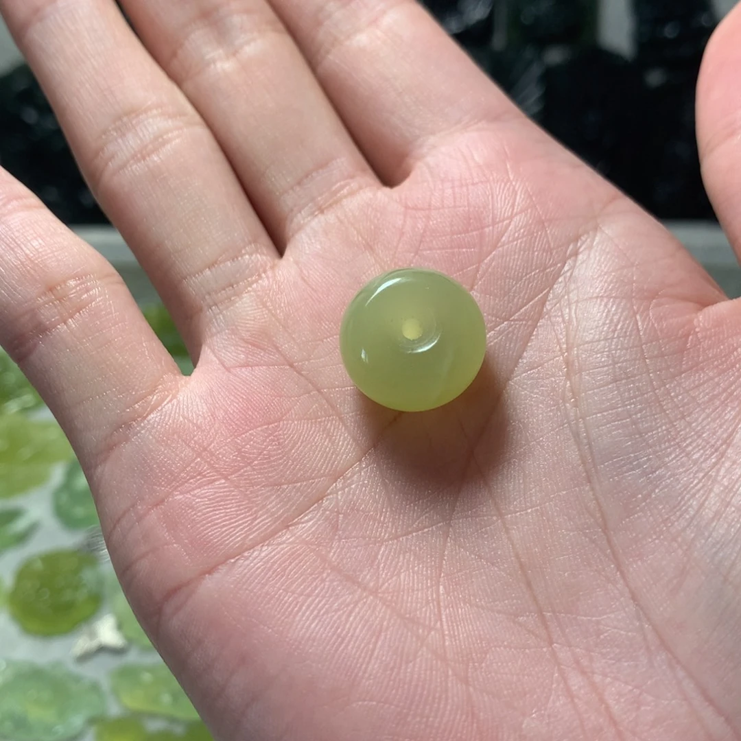 合金蛇纹石玉颈饰