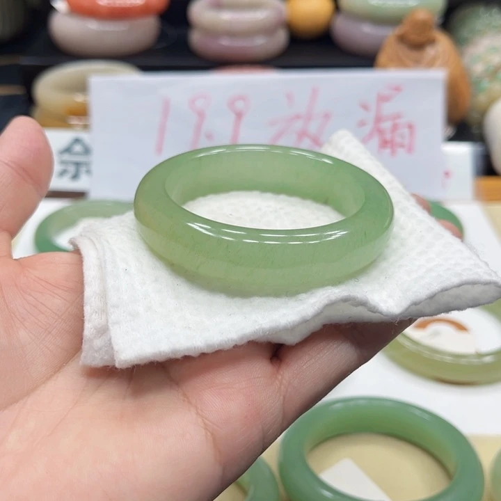 未镶嵌手镯石英质玉馨****7