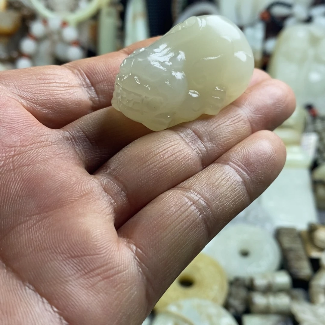 和田玉（糖玉）未镶嵌颈饰