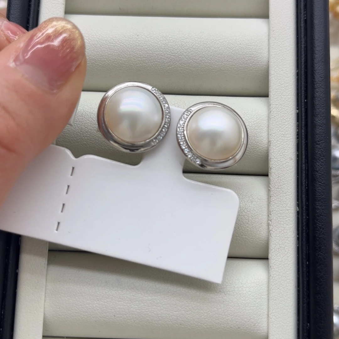 银S925镶嵌拼合珍珠（马贝珠）耳饰