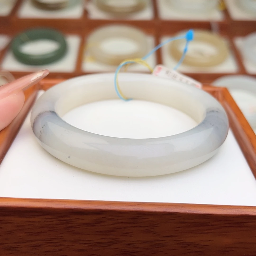 和田玉未镶嵌手镯57.7