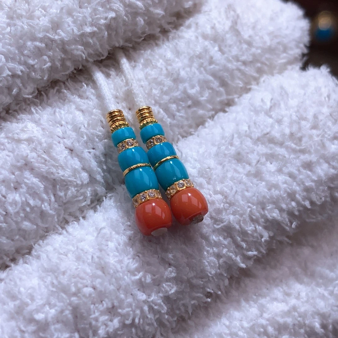 18K金镶嵌绿松石珠宝奇石