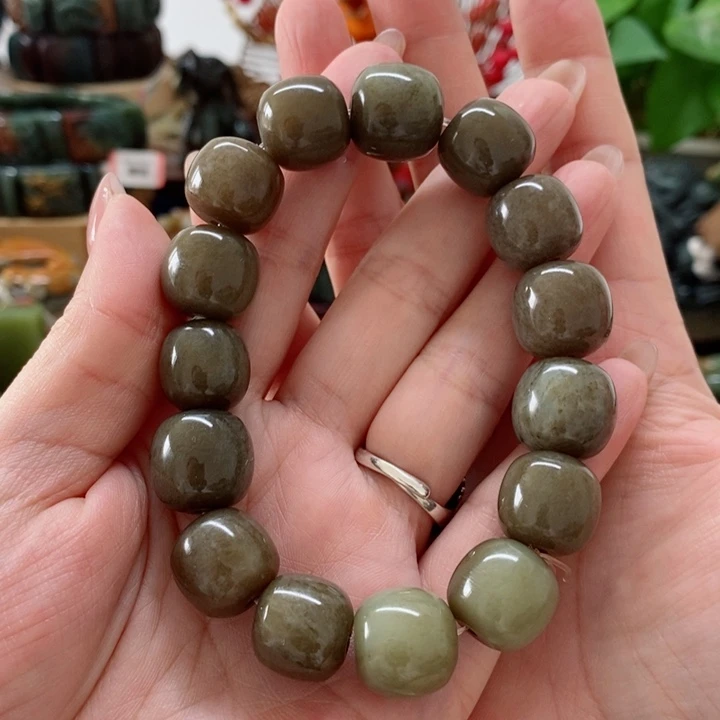 手链未镶嵌透闪石质玉