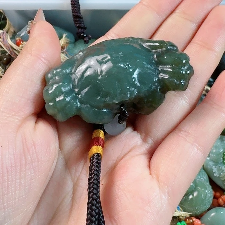 和田玉挂件未镶嵌