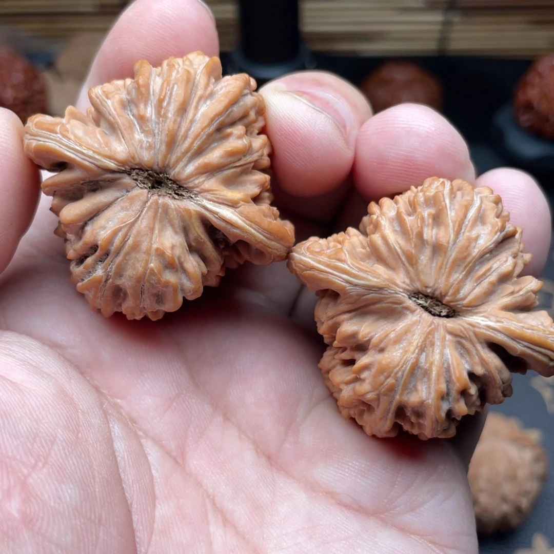 吊坠文玩核桃C****.楼子