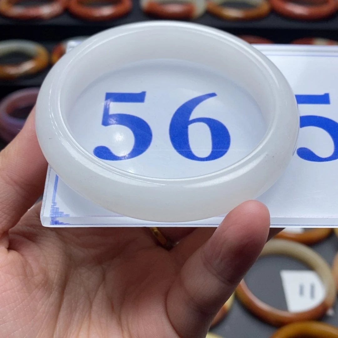 石英质玉（黄龙玉）手镯未镶嵌