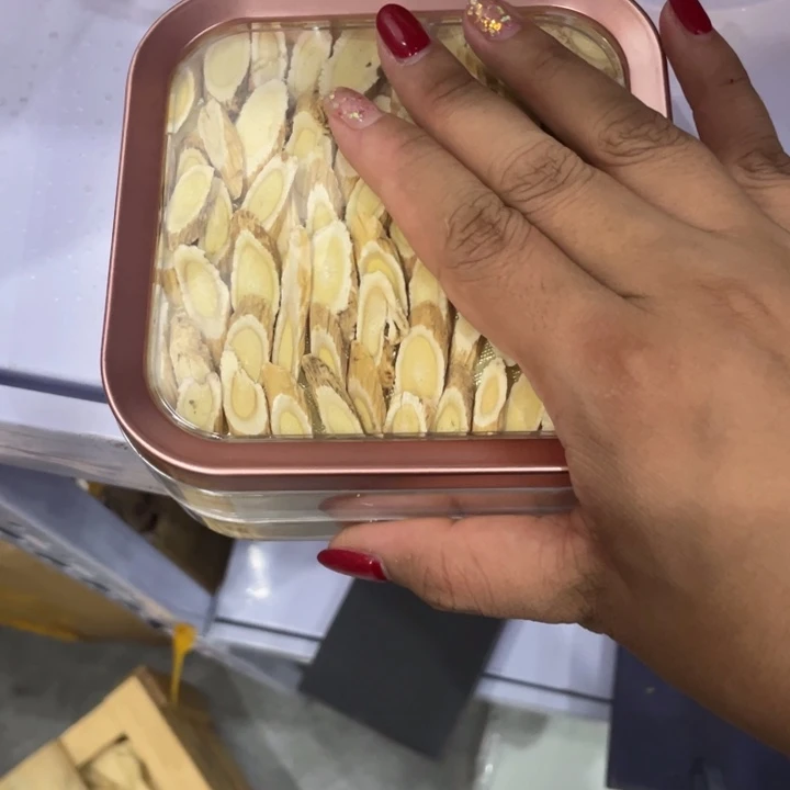 伽罗健健康康快快乐乐的
