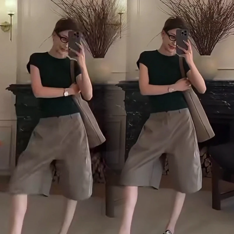 夏季新款时尚复古纯色基础款工装立裁休闲气球高腰短裤五分裤女